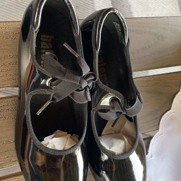 BEGINNER TAP SHOE - Picture 4 of 6